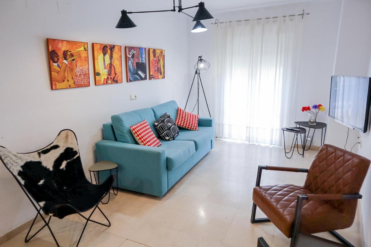 Urban Colours Sauceda VII Apartment Севиля Екстериор снимка
