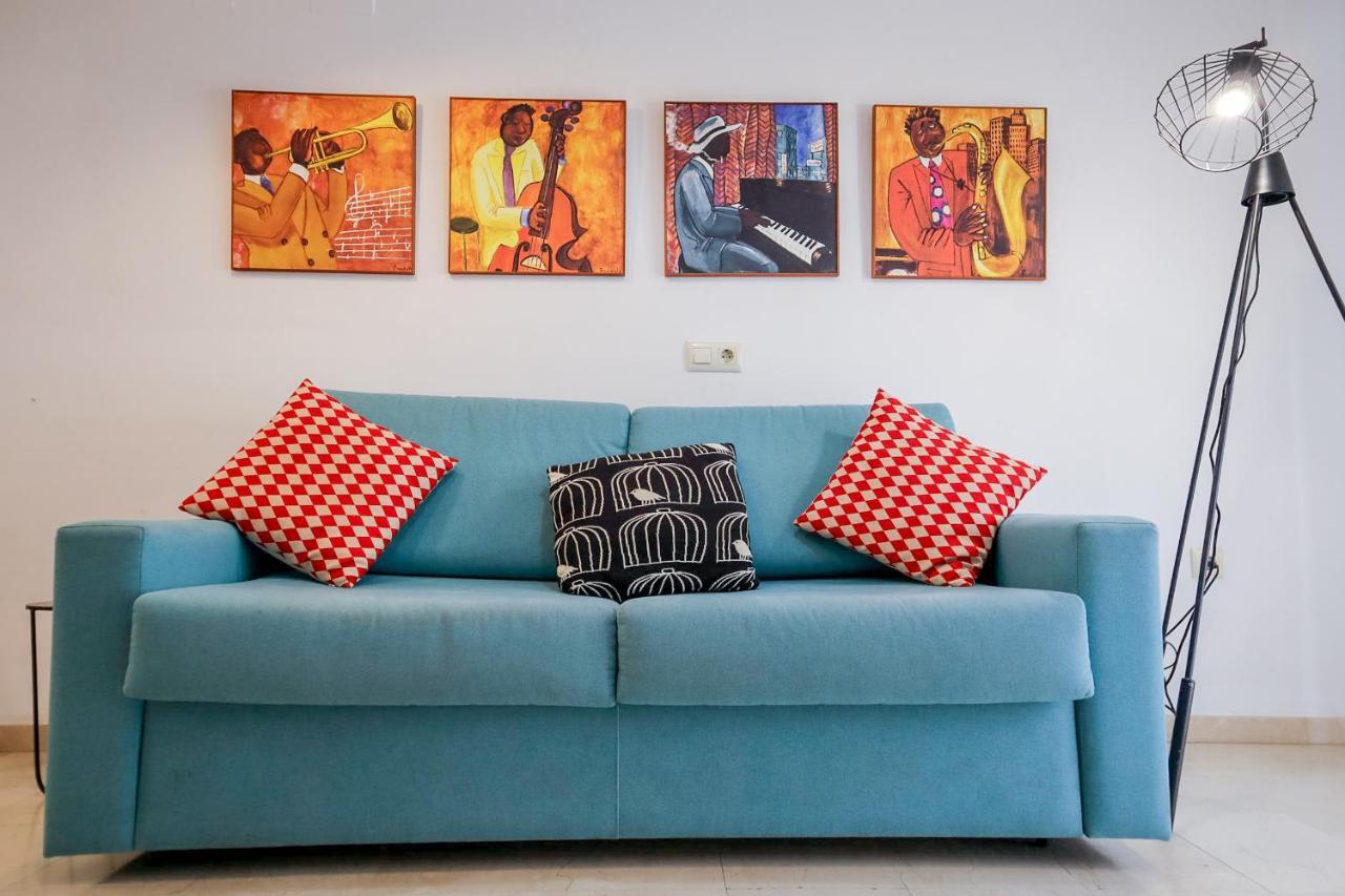 Urban Colours Sauceda VII Apartment Севиля Екстериор снимка