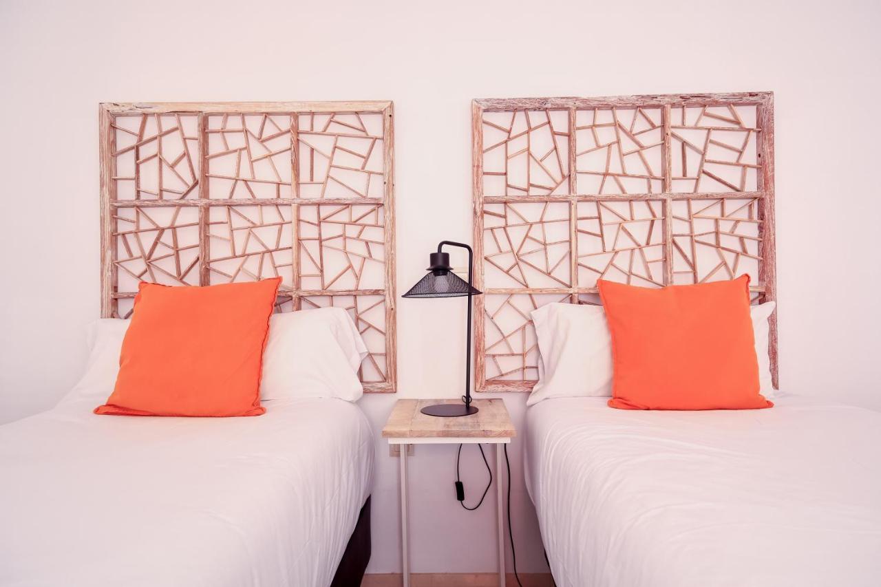 Urban Colours Sauceda VII Apartment Севиля Екстериор снимка